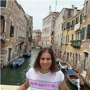 Studentessa della facoltà di Matematica propone ripetizioni di matematica per studenti di medie e superiori